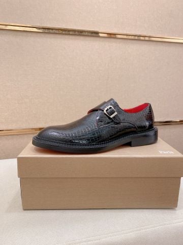 GIÀY MONK STRAP NAM CL DA BÒ VÂN CÁ SẤU BÓNG, LÓT DA CỪU, ĐẾ ĐỎ SIGNATURE