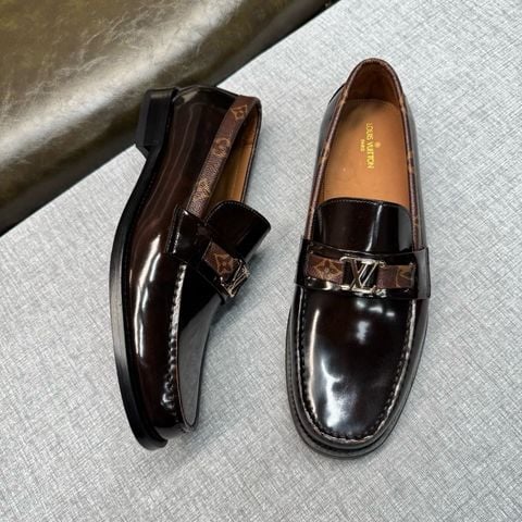 GIÀY LOAFER NAM L V MAJOR LOAFER DA BÓNG PHỐI MONOGRAM