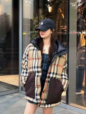 ÁO KHOÁC NAM BUR* LÔNG VŨ CARO CỔ CAO – PHIÊN BẢN