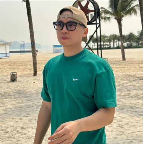 KÍNH MẮT NAM NỮ G M NOMA 01 – PHOM VUÔNG BẢN LỚN, TRÒNG GRADIENT