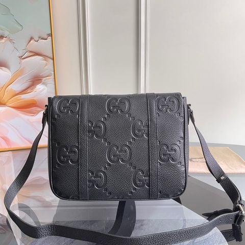TÚI ĐEO CHÉO NAM NỮ GC DẬP NỔI GG SIGNATURE