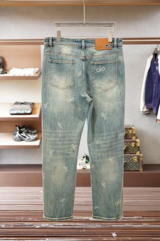 QUẦN JEANS NAM ALO WASH LOANG ĐA TẦNG HỌA TIẾT LOGO RẢI FORM ỐNG ĐỨNG