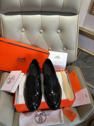 GIÀY NAM LOAFER HERM* KHÓA H ĐEN – FORM GỌN, THANH LỊCH