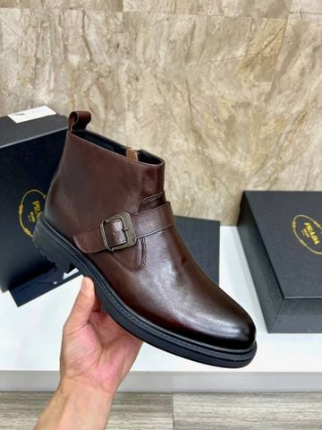 GIÀY BOOTS NAM PRAD*  CHELSEA SAFFIANO KHÓA GÀI – PHOM THON LỊCH LÃM