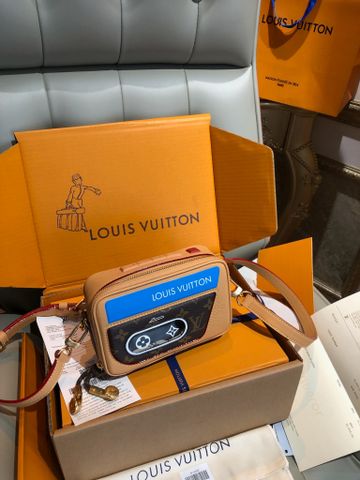 Túi nam nữ L*V Baladeur Wearable Wallet M14062