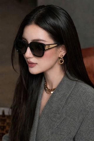 KÍNH MẮT NỮ D R GỌNG VUÔNG OVERSIZE – CHI TIẾT CD KIM LOẠI