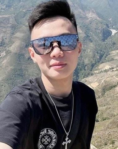 KÍNH MẮT NAM NỮ L V DÁNG SHIELD TRÀN VIỀN MONOGRAM SANG SẮC – ĐEO LÀ “ĐỔI VIBE