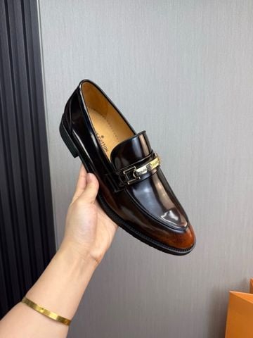 GIÀY LOAFER NAM L V MŨI APRON DA BÒ HIỆU ỨNG PATINA