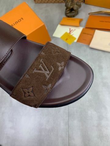 DÉP NAM L V VENICE MULE HAI QUAI KHÓA DA BÊ SUEDE DẬP CHÌM