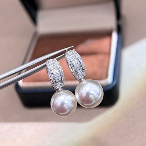 BÔNG TAI NỮ MIK NGỌC TRAI TỰ NHIÊN ĐÍNH ĐÁ BA HÀNG*