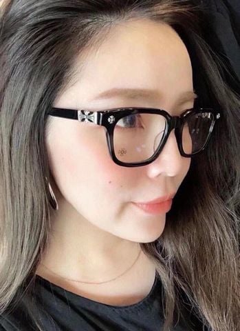 Gọng kính chrome* hearts*  Cox Ucker