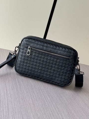 TÚI ĐEO CHÉO NAM BV*  DA ĐAN ĐEN CAO CẤP*