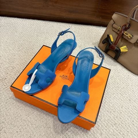 SANDAL CAO GÓT NỮ H M DÁNG H BIỂU TƯỢNG