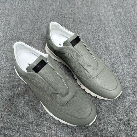 GIÀY SLIP ON NAM KTN DA BÒ VÂN HẠT LIỀN KHỐI DÁNG THỂ THAO SANG TRỌNG