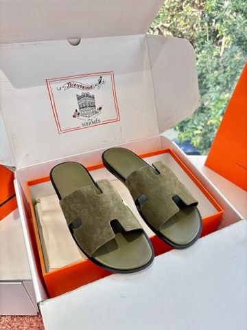 DÉP NAM H M KHÓA H BIỂU TƯỢNG • PHOM TỐI GIẢN SANG TRỌNG •