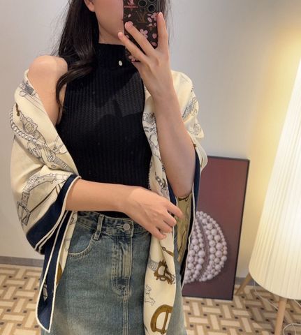 KHĂN CHOÀNG LỤA NỮ HERM* HỌA TIẾT DÂY CƯƠNG KINH ĐIỂN