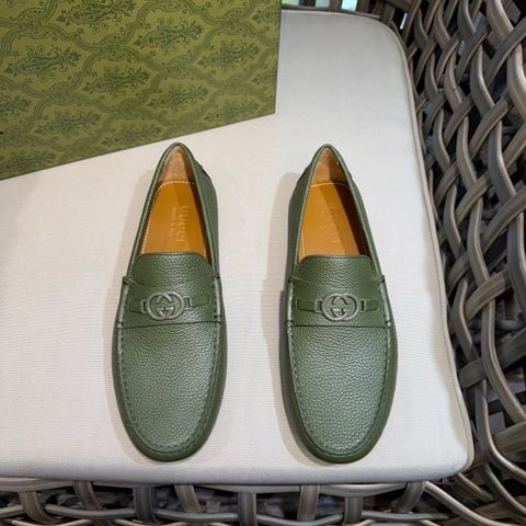 GIÀY MOCCASSIN NAM GC DA THẬT VÂN TỰ NHIÊN LOGO KIM LOẠI PHOM GỌN SANG