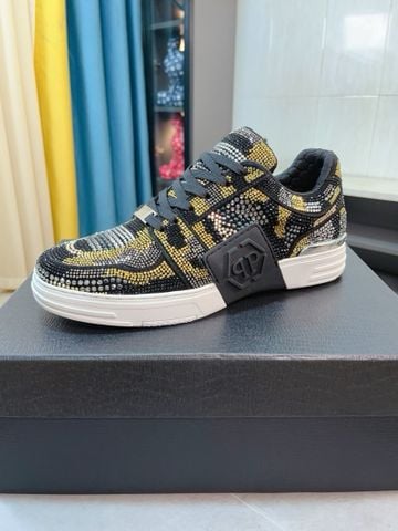 SNEAKER NAM P P LOW-TOP FULL STRASS PAVÉ PHỐI DA BÒ – HIỆU ỨNG ÁNH SÁNG ĐẦY UY LỰC