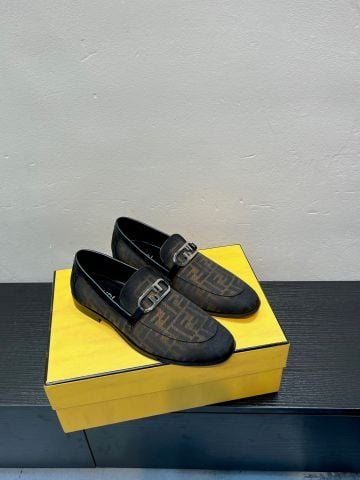 GIÀY NAM LOAFER FD MONOGRAM KHÓA LOGO KIM LOẠI PHOM ÂU CAO CẤP