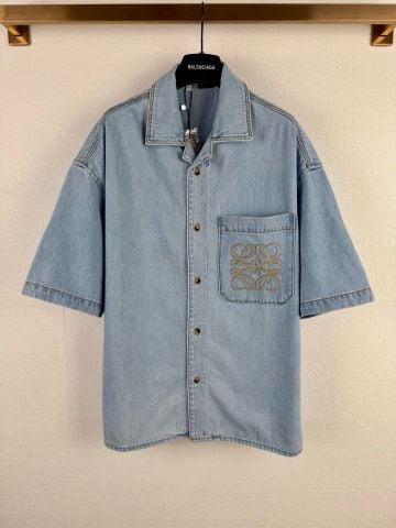 ÁO SƠ MI NAM L W DENIM WASHED PHOM RELAXED THÊU ANAGRAM TÚI NGỰC