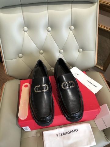 GIÀY NAM LOAFER FGM KHÓA GANCINI ĐẾ RĂNG CƯA FORM MẠNH