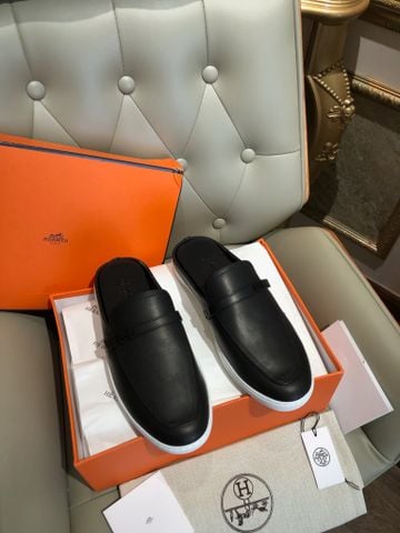 GIÀY SỤC NAM NỮ HM LIKELY MULE SPORT GOATSKIN ĐEN