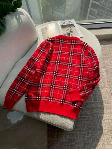 ÁO LEN NAM NỮ BBR HỌA TIẾT TARTAN SIGNATURE – THÊU BIỂU TƯỢNG NỔI BẬT