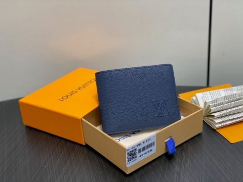 VÍ NAM L*V  MULTIPLE DA HẠT XANH ROYAL – FORM GỌN