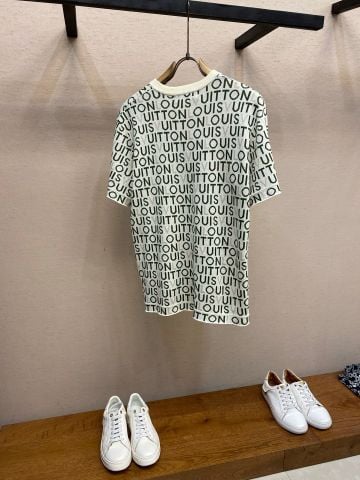 ÁO THUN NAM L V JACQUARD SIGNATURE SHORT-SLEEVED CREWNECK DỆT NỔI LV
