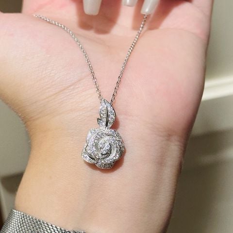 DÂY CHUYỀN NỮ DIO MẶT HOA HỒNG ĐÍNH ĐÁ LẤP LÁNH*