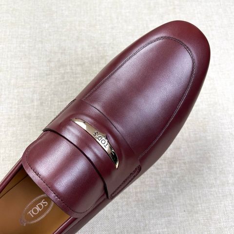 GIÀY NAM To*ds* LOAFER DA BÒ THỦ CÔNG ĐỎ RƯỢU