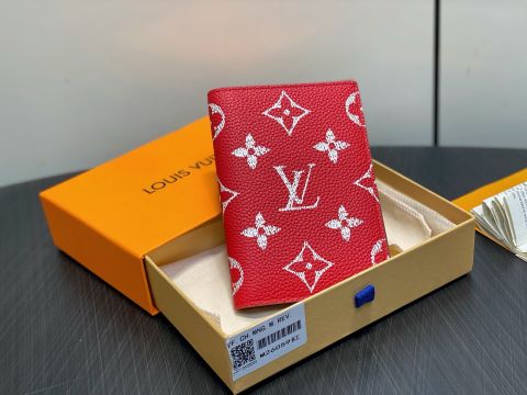 BAO HỘ CHIẾU L*V NAM NỮ MONOGRAM EMPREINTE