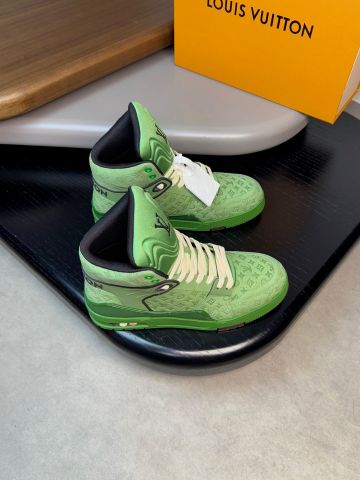 GIÀY SNEAKER NAM L V PHOM HIGH-TOP THỂ THAO – LOGO SIGNATURE NỔI BẬT