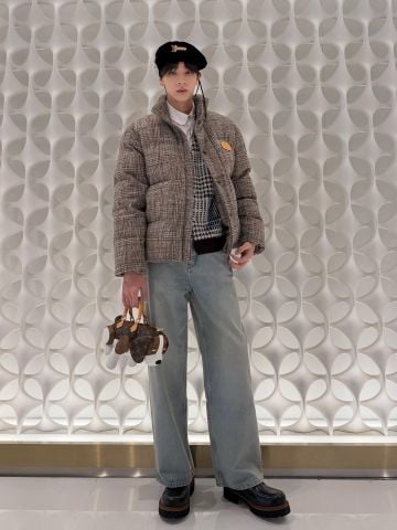 ÁO KHOÁC NAM L V PHOM PUFFER CARO CỔ ĐỨNG