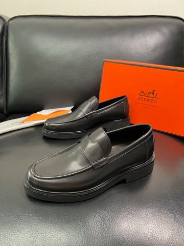 GIÀY NAM HERM* LOAFER DA BÒ Ý ĐEN – PHOM CỔ ĐIỂN, THANH LỊCH