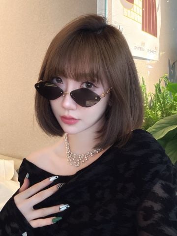 KÍNH MẮT NỮ L V GỌNG KHOAN ĐA GIÁC CÀNG MONOGRAM KIM LOẠI