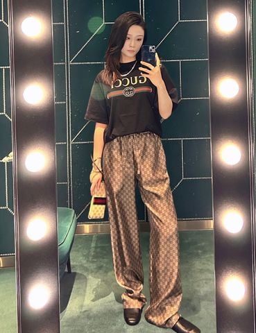 ÁO THUN NAM NỮ GC LOGO CHỮ KẾT HỢP DẢI WEB VÀ INTERLOCKING G KINH ĐIỂN