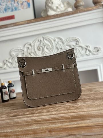 TÚI ĐEO CHÉO NAM NỮ H M JYPSIERE 28 TOGO LEATHER PHOM MESSENGER SANG TRỌNG