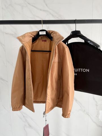 ÁO KHOÁC NAM GUCC* PHỐI LOGO DẬP NỔI MÀU BE SANG TRỌNG