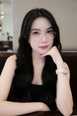 KÍNH MẮT NAM NỮ GC * GỌNG VUÔNG KIM LOẠI VÀNG THANH LỊCH