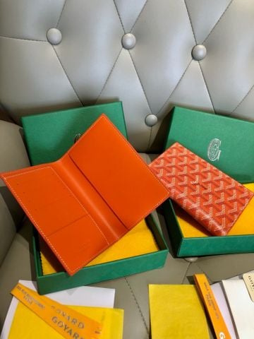 VÍ PASSPORT UNISEX GYD* HỌA TIẾT SIGNATURE THANH LỊCH