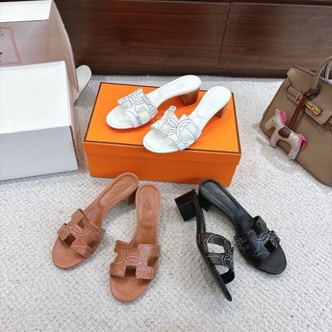 SANDAL CAO GÓT NỮ H M DÁNG OASIS BIỂU TƯỢNG