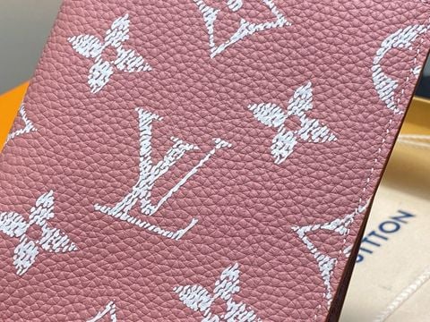 BAO HỘ CHIẾU L*V NAM NỮ MONOGRAM EMPREINTE