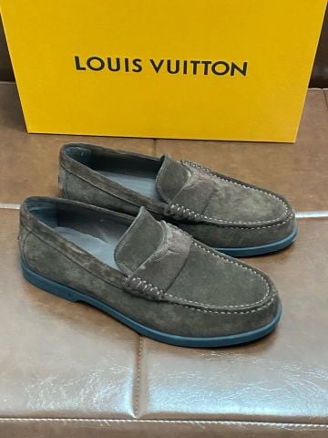 SLIP ON NAM DA BÒ LỚP ĐẦU BỀ MẶT SUEDE – PHOM PENNY BUSINESS, ĐẾ CAO SU