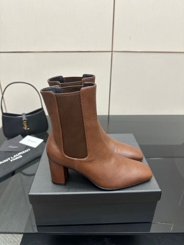 GIÀY BOOTS NỮ YSL*  MŨI VUÔNG CHELSEA – PHIÊN BẢN THU ĐÔNG 2025