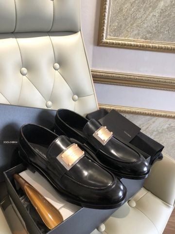GIÀY NAM LOAFER D&G* DA BÊ ĐÁNH BÓNG – KHÓA BẢN MẠ VÀNG, ĐẾ DA Ý