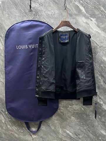 ÁO KHOÁC NAM L*V  HỌA TIẾT MONOGRAM KINH ĐIỂN