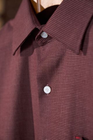 ÁO SƠ MI DÀI TAY NAM K T MICRO-HOUNDSTOOTH – 100% WOOL, TÚI NGỰC BARTACK TƯƠNG PHẢN