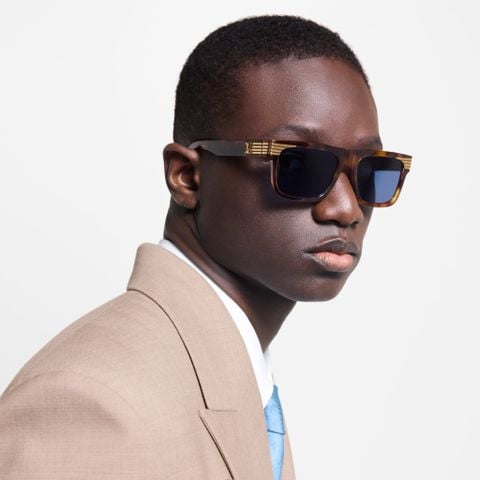 KÍNH MẮT NAM NỮ L V DÁNG VUÔNG CÀNG PHỐI KIM LOẠI TẦNG TRÒNG NHUỘM NHẸ