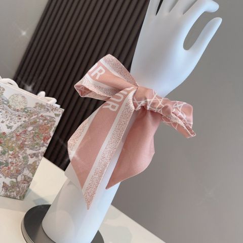 KHĂN LỤA NỮ DIO TWILLY 100% TƠ TẰM HỌA TIẾT CANNAGE